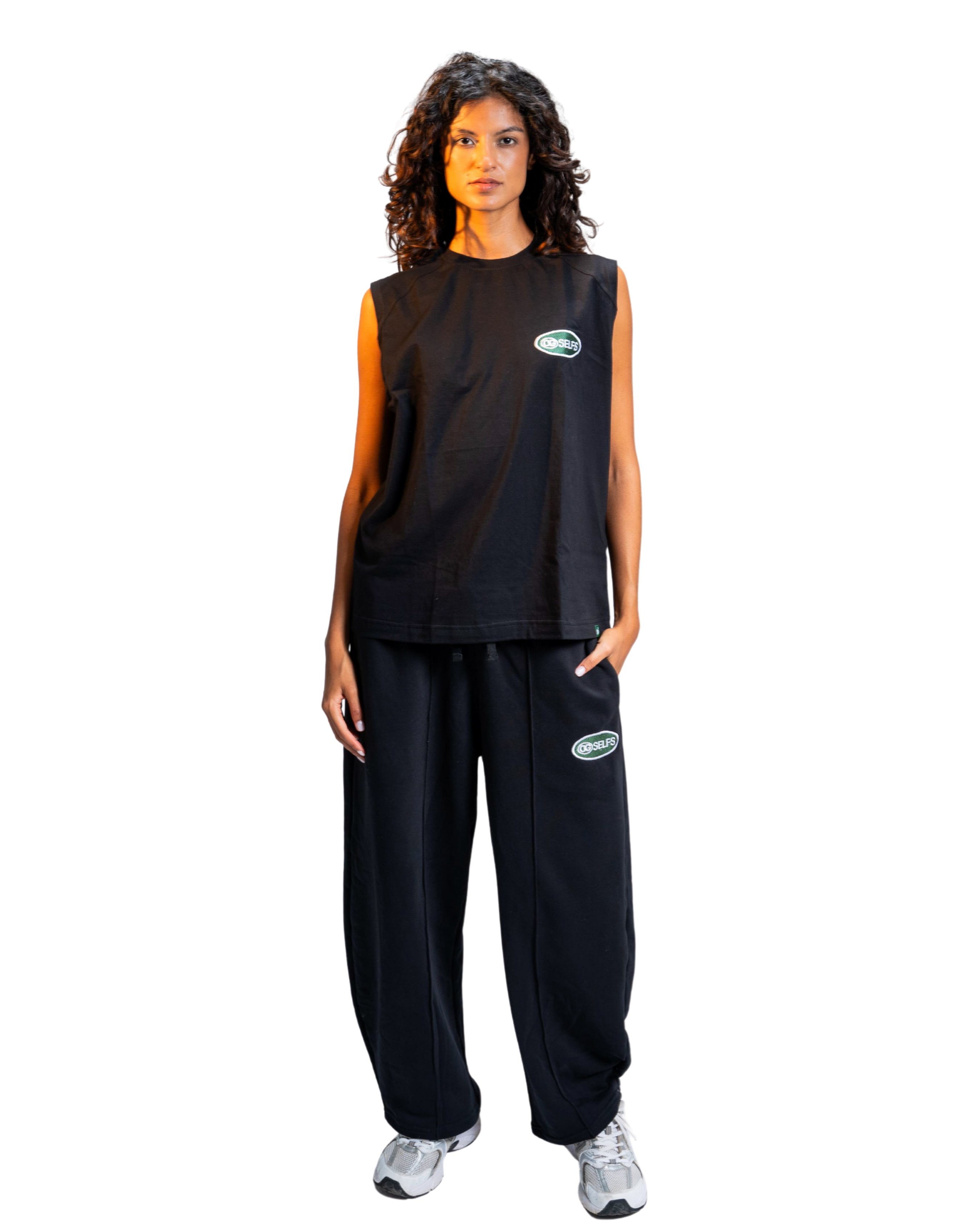 Sleeveless logo embroidered top