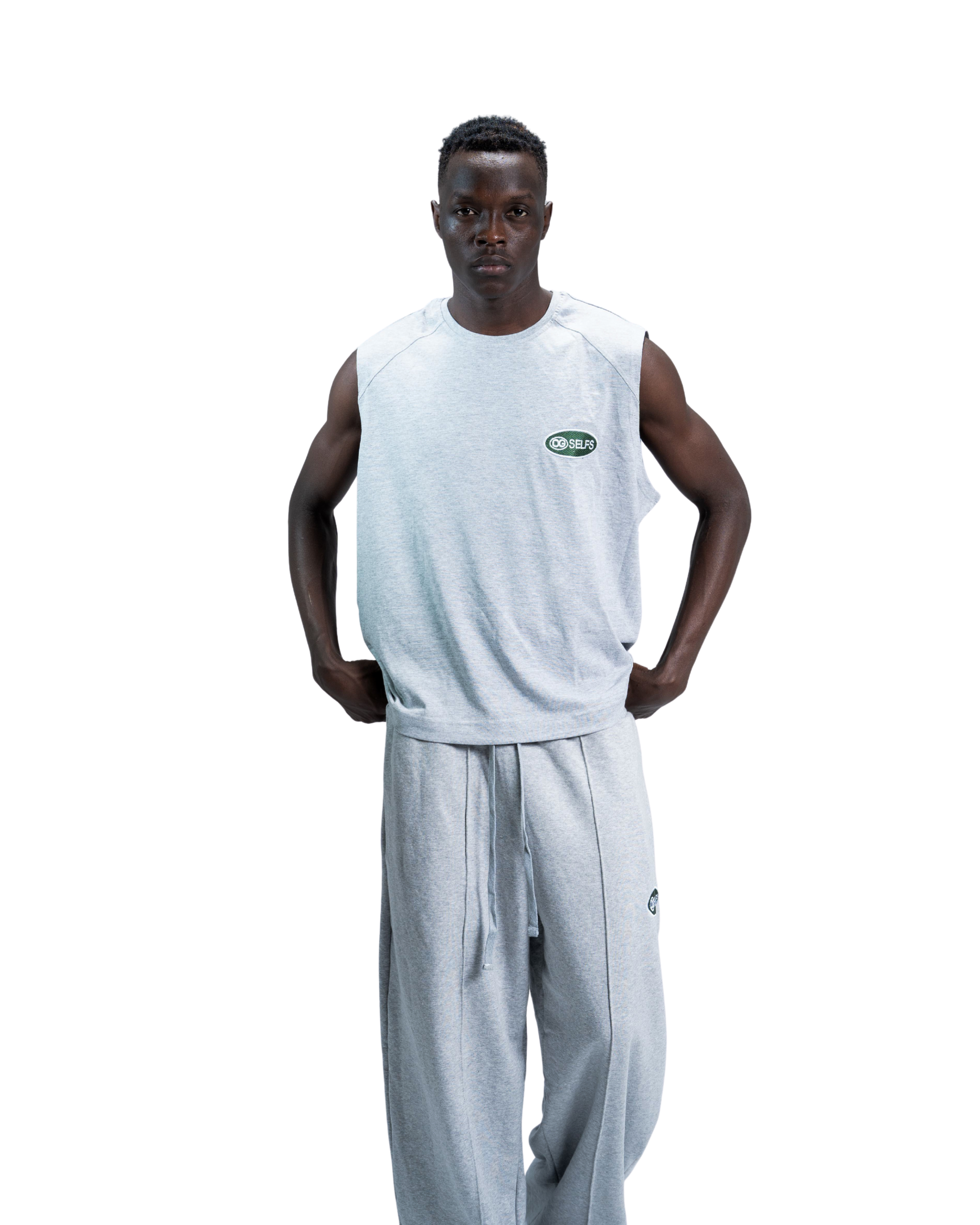 Sleeveless logo embroidered top