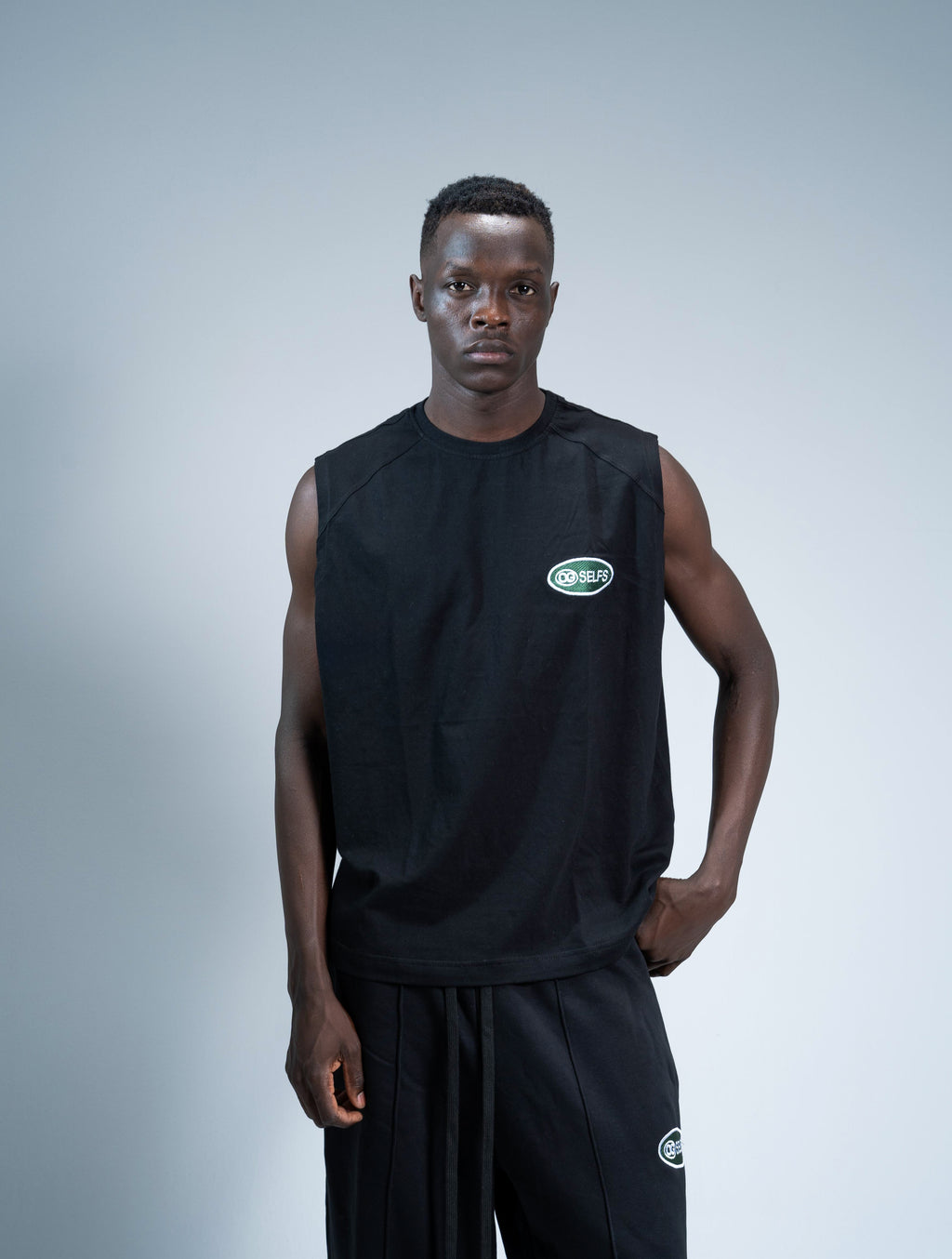 Sleeveless logo embroidered top