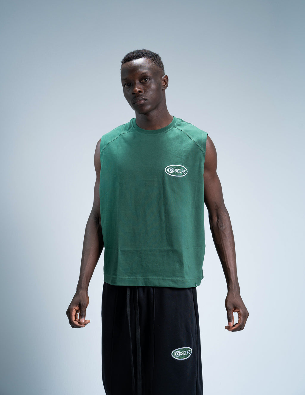 Sleeveless logo embroidered top