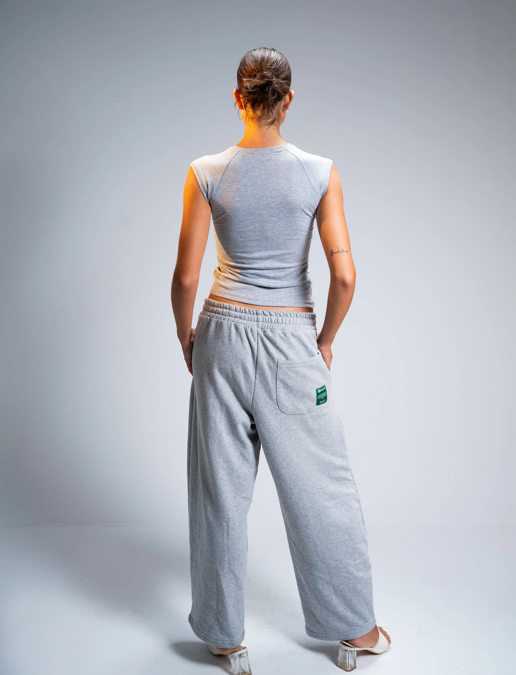 Cap-sleeve women top